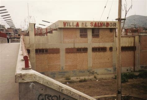 Foto Metro De Lima Estación Terminal Villa El Salvador Lima Perú