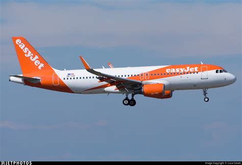 OE IJV Airbus A320 214 EasyJet Europe Luca Cesati JetPhotos