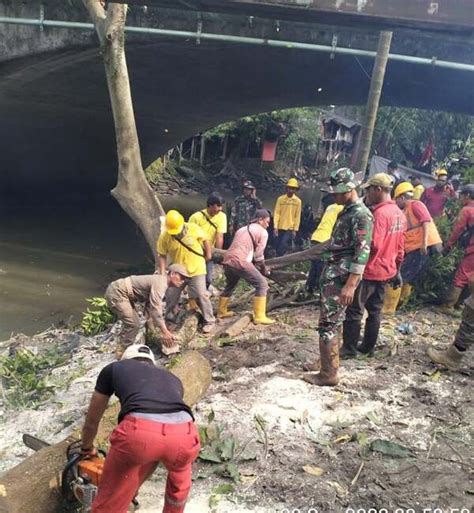 Alat Berat Tak Bisa Masuk Normalisasi Jembatan Palang Merah Dilakukan