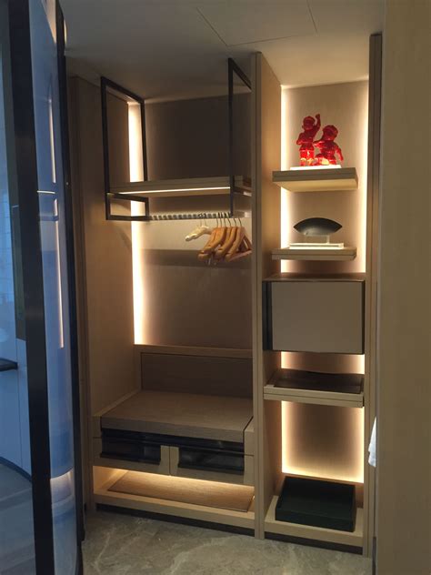 Hotel Room Interior, Hotel Room Design, Hotel Interiors, Bedroom Hotel ...