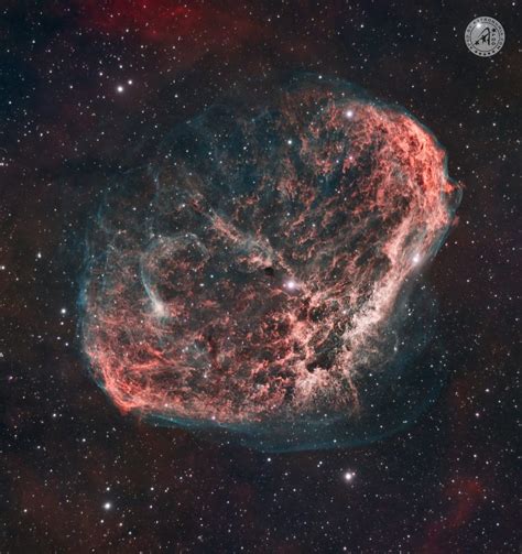 Crescent Nebula Apod By Astronomia