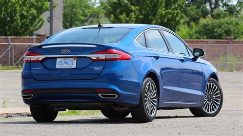 Review 2017 Ford Fusion Titanium