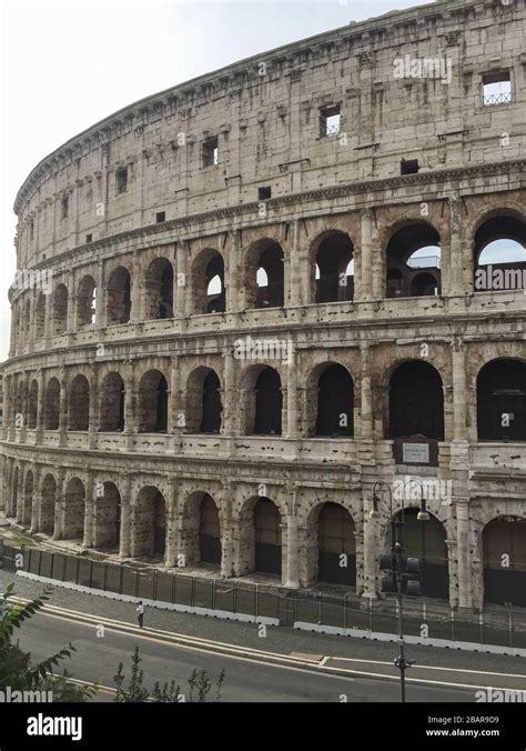 The Colosseum Structure Hi Res Stock Photography And Images Alamy