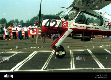 Cz Stochowa Awionenka Pilotowana Przez Janusza Darocha