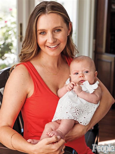 Beverley Mitchell Alle Fotos Laatste Nieuwtjes En Weetjes Over