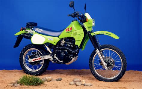 Kawasaki KLR 600 Limetten Grün ins Gelände