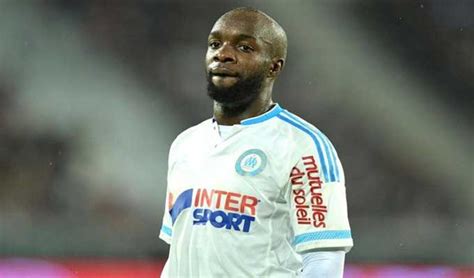 Football France Lassana Diarra R Silie Son Contrat Avec Marseille