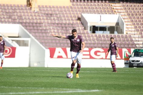 Ferrovi Ria Perto De Mil Minutos Sem Sofrer Gols Zagueiro Tira