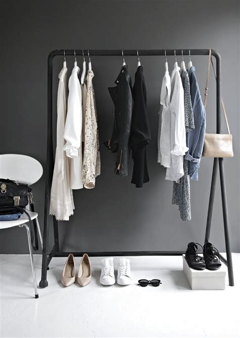 45 Stylish Minimalist Closet Design Ideas Digsdigs