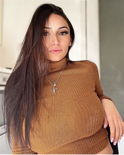 Brown Turtleneck Nudes Busty Hide Nude Pics Org