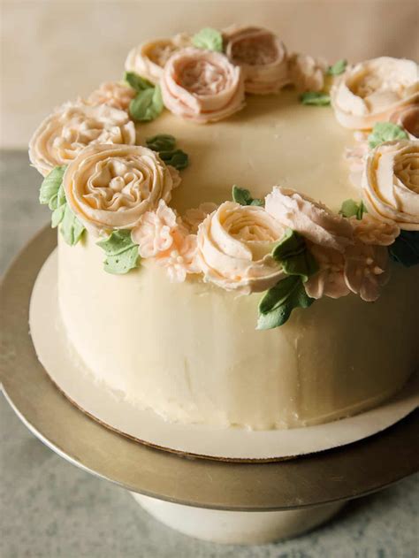 Diy Floral Wreath Cake Piping Tutorial Spoon Fork Bacon