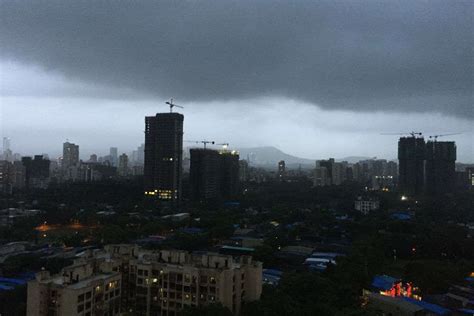 Mumbai And Neighbouring Cities Experience Heavy Unseasonal Rain In November Times Of India Travel