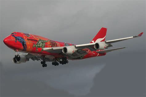 Qantas livery | Boeing, Aircraft, Aviation