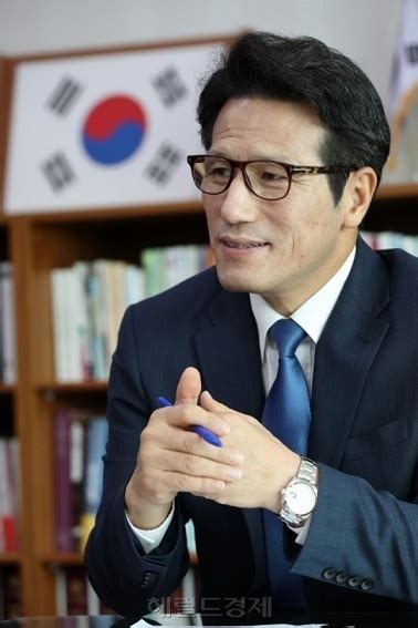 비박 단일화 현실화정병국 김용태 여론조사 단일화 합의 헤럴드경제