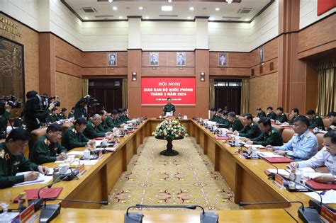 General Phan Van Giang Chairs The Ministry Of National Defense Briefing