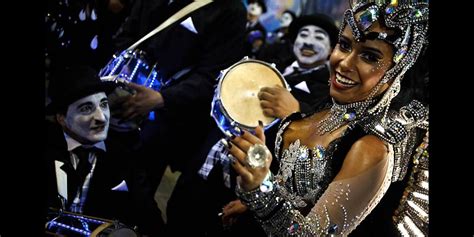 Foto Ra Ssa De Oliveira Rainha De Bateria Da Escola De Samba Beija