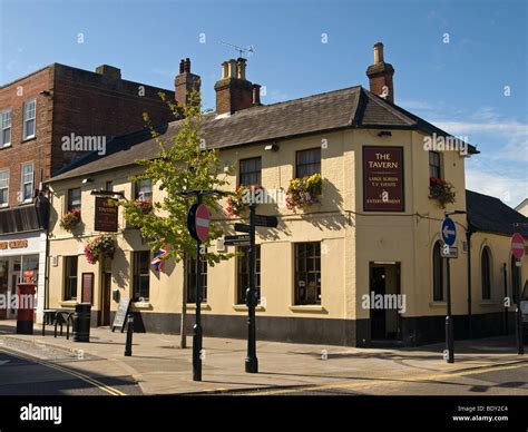 Pubs Inns And Tavern Hi Res Stock Photography And Images Alamy