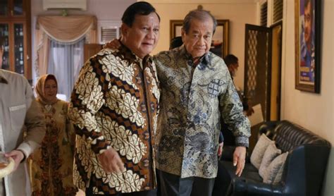 Prabowo Silaturahmi Lebaran Ke Seniornya Laksamana TNI Purn Widodo