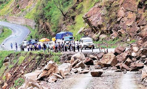 65 Pilgrims Stranded After Heavy Rains Triggered A Landslide In Gangotri Region Nav Uttarakhand