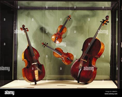 Th Century Musical Instrument Hi Res Stock Photography And Images Alamy