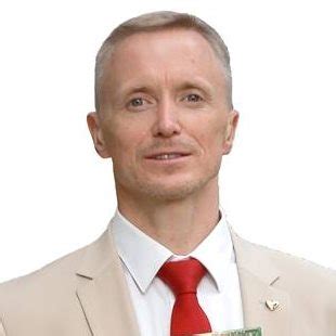 Александр Усанин