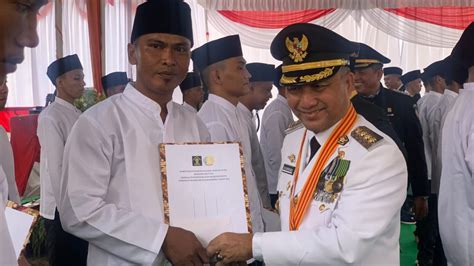 Pj Bupati Muba Serahkan Remisi Hut Ri Ke Kepada Wbp Lapas Sekayu