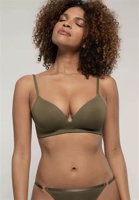 Buy Dorina Fili Wireless Light Padded T Shirt Soft Bra 2024 Online