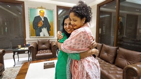 Hemant Soren S Wife Kalpana Soren Meets Sunita Kejriwal Ahead Of INDIA