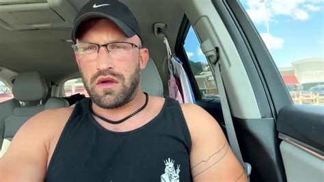 Horny Married White Guy Jerks Off In The Car ThisVid