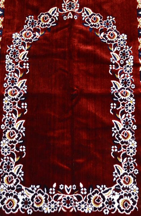 Sana Prayer Rug Burgundy Treasure Of Morocco