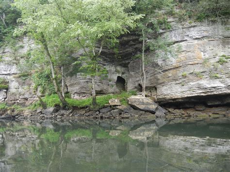 Canoeing The Caney Fork River Tn Favorite Places Forked River Road