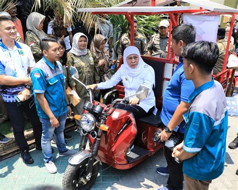 Kendaraan Konversi Listrik Karya Siswa Smk Jatim Pecahkan Rekor Muri