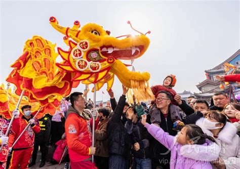 内蒙古呼和浩特：热闹红火庆元宵 人民图片网