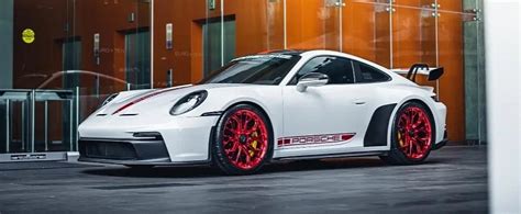 Porsche 911 Gt3 Flaunts Old School White Crimson And Polished Carbon Red Mix Autoevolution