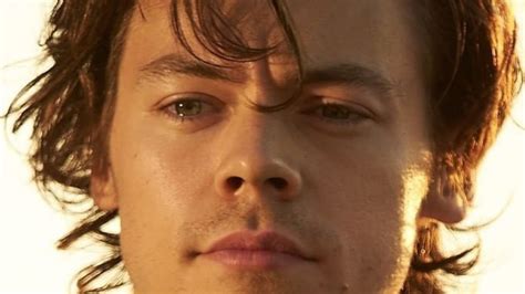 Harry Styles Conoce La Colección De Autos Vintage Del Cantante La