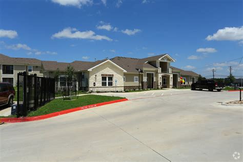 Windy Ridge Apartments - Austin, TX | Apartment Finder