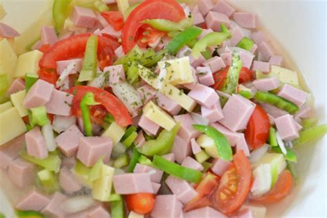 Bunter Wurstsalat Rezept