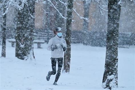 Meteo Milano Si Sveglia Sotto La Neve FOTOViaggiNews Snow Outdoor