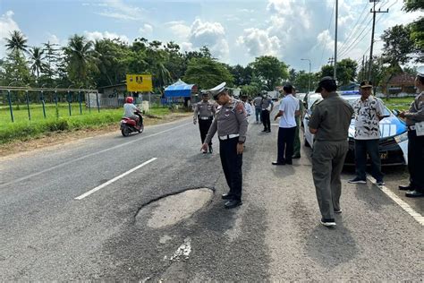 Polisi Tandai Jalur Rawan Kecelakaan Di Sumenep Pemudik Diimbau Waspada