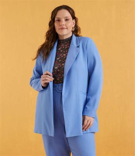 Blazer Alongado Em Alfaiataria Curve Plus Size Ashua Curve E Plus