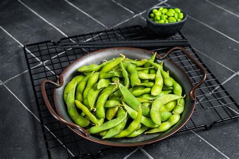 Feij O Verde Edamame Feij O De Soja Cru Pronto Para Cozinhar Fundo