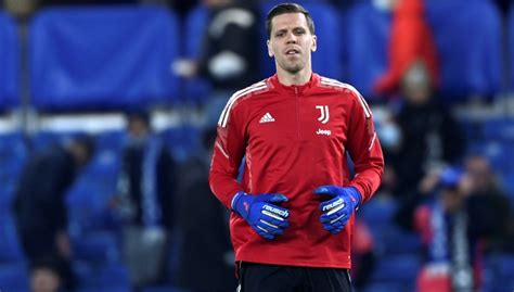 Il Portiere Della Juventus Szczesny Lascia Il Campo In Lacrime Dopo