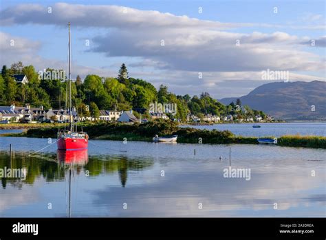 Highlands lochcarron scotland hi-res stock photography and images - Alamy