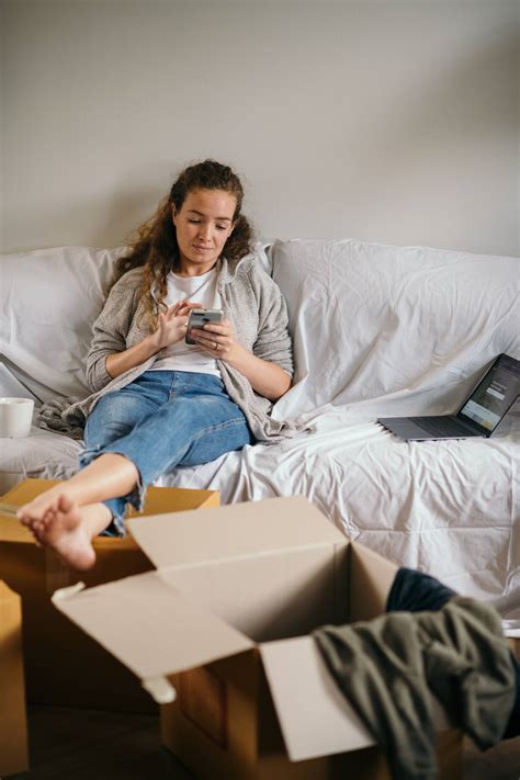 Se você vai morar sozinho precisa ver essas dicas Nova Mulher