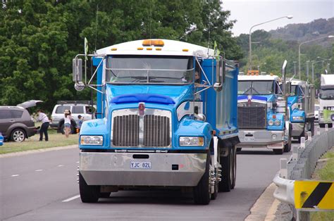 Record convoy for Canberra