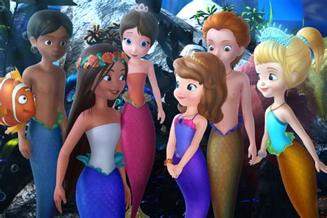 Kiernan Shipka & Ariel Winter Are Mermaids For ‘Sofia The First’ Season ...