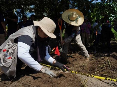 Encuentran 8 Fosas Clandestinas En Irapuato Meganoticias