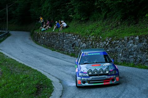 Al Rally Del Friuli Venezia Giulia Carnia Pistons Ci Mette Un Carico Da