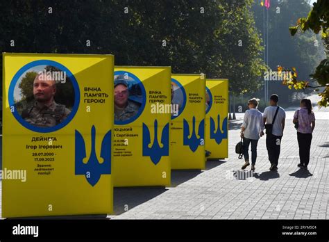 Zaporizhzhia Ucrania De Octubre De Los Residentes Locales