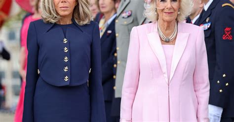 Emmanuel Et Brigitte Macron Accueillent Le Roi Charles III Et La Reine